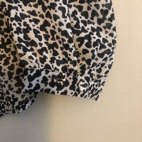 Torrid Kissing Hearts Chiffon Top - Picture 8 of 11